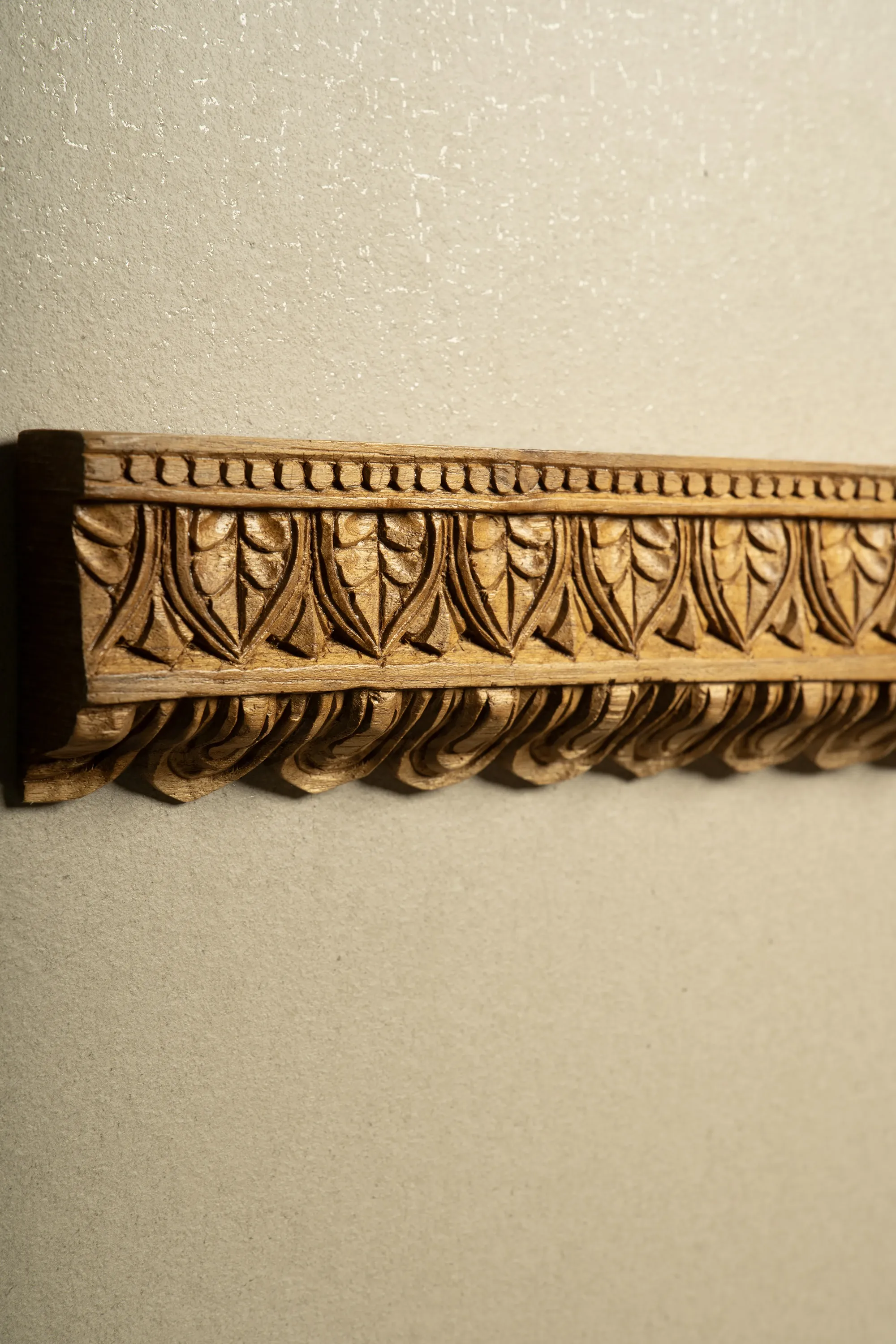 Scallop Frieze view 4